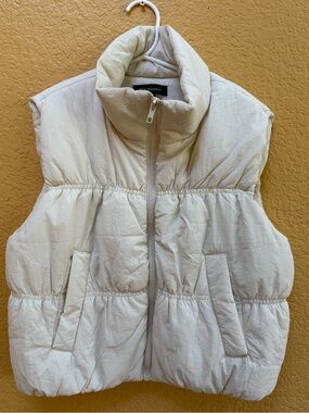 Cream Puffer Vest - Lightweight Quilted Sleeveless Jacket - Small - blu Pepper